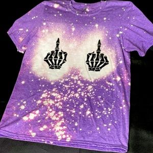 Middle finger bleached T-shirt